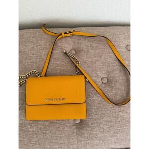 Michael Kors Bag Wallet On A Chain Jet Set Yellow Leather Crossbody flawed